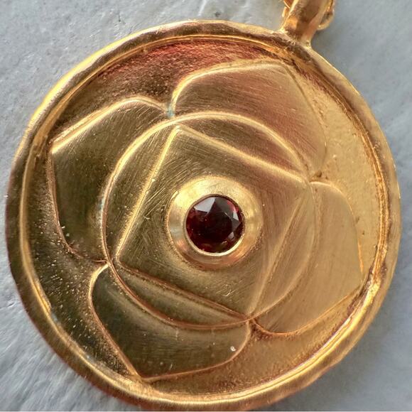 Satya Gold Tone Pendant & Necklace - Picture 8 of 8